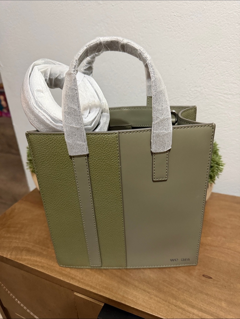 We-ar4 Olive Green Structured Tote and crossbody Bag
